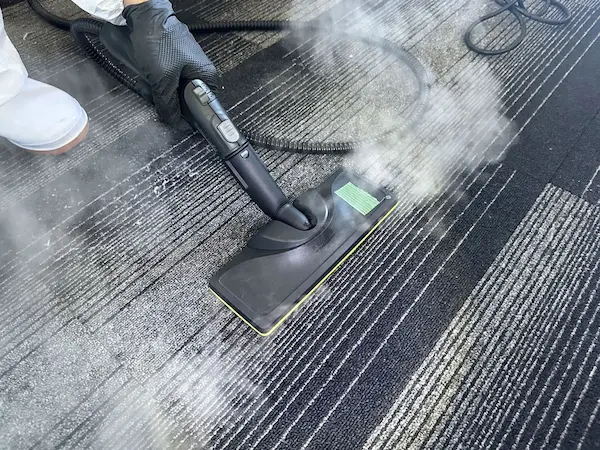 特殊機材による施工１